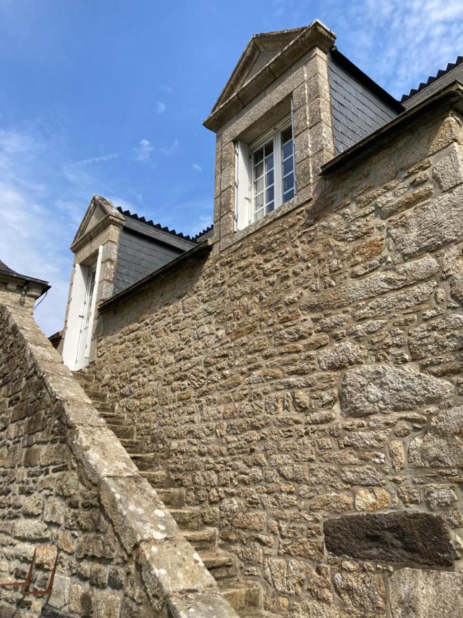 Manoir De Saint-Fiacre Panzió Malansac Kültér fotó